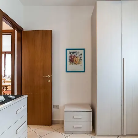 Casa Minerva Сперлонга
