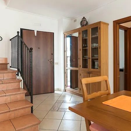 Casa Minerva Сперлонга